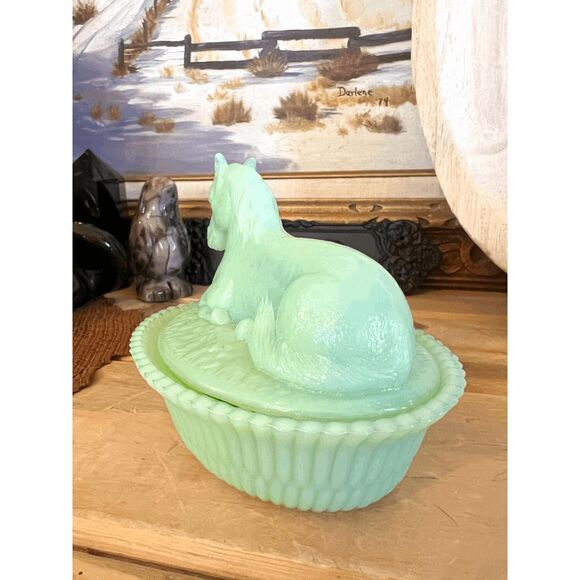Westmoreland Mould Jadeite Horse Covered Candy Dish – 2 Piece Glass Horse on Rib - Picture 3 of 5